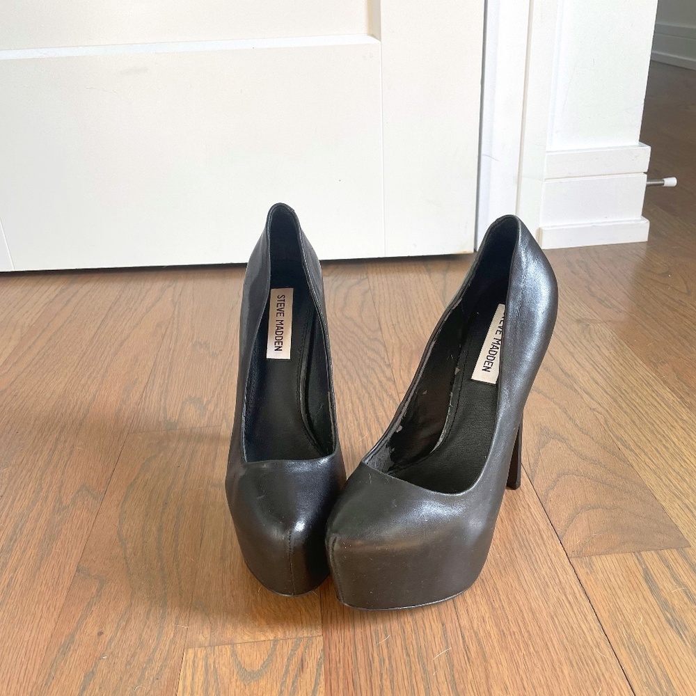 Steve Madden Black Platform Stiletto Pumps size 8.5